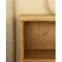 Table de chevet en bois massif en ton chêne moyen de 50x42cm