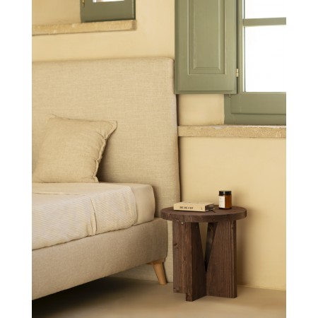 Table de chevet en bois massif en ton noce de 40x40cm