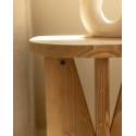 Table de chevet en bois massif en ton chêne moyen de 40x40cm